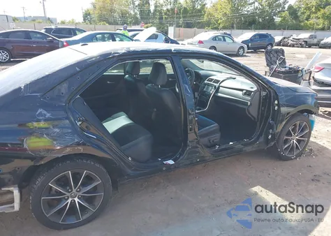 2015 Toyota Camry Xse z USA, uszkodzony, nr VIN 4T1BF1FK6FU051845